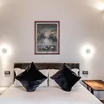 Rose Inn