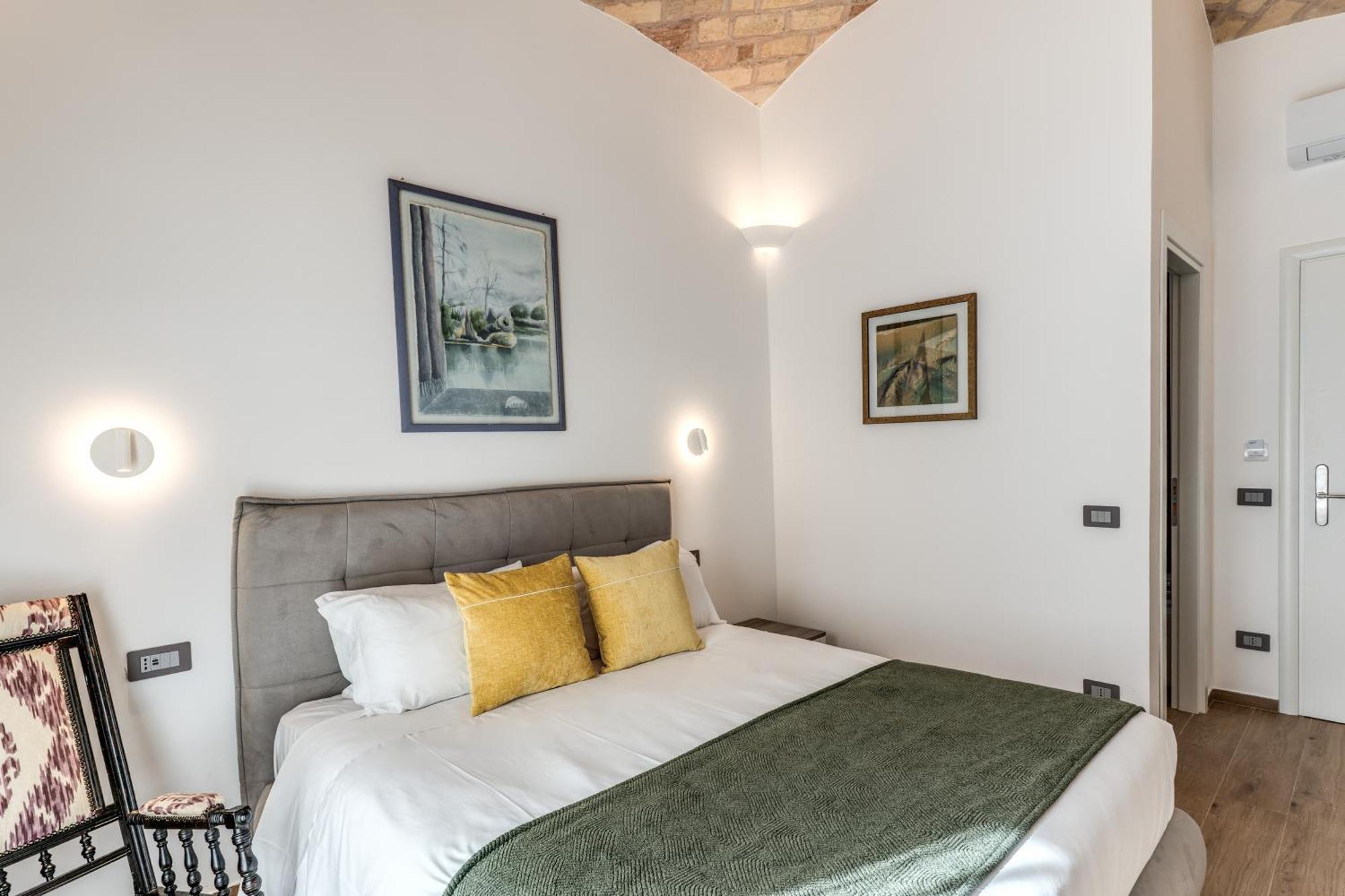 Rose Guest house